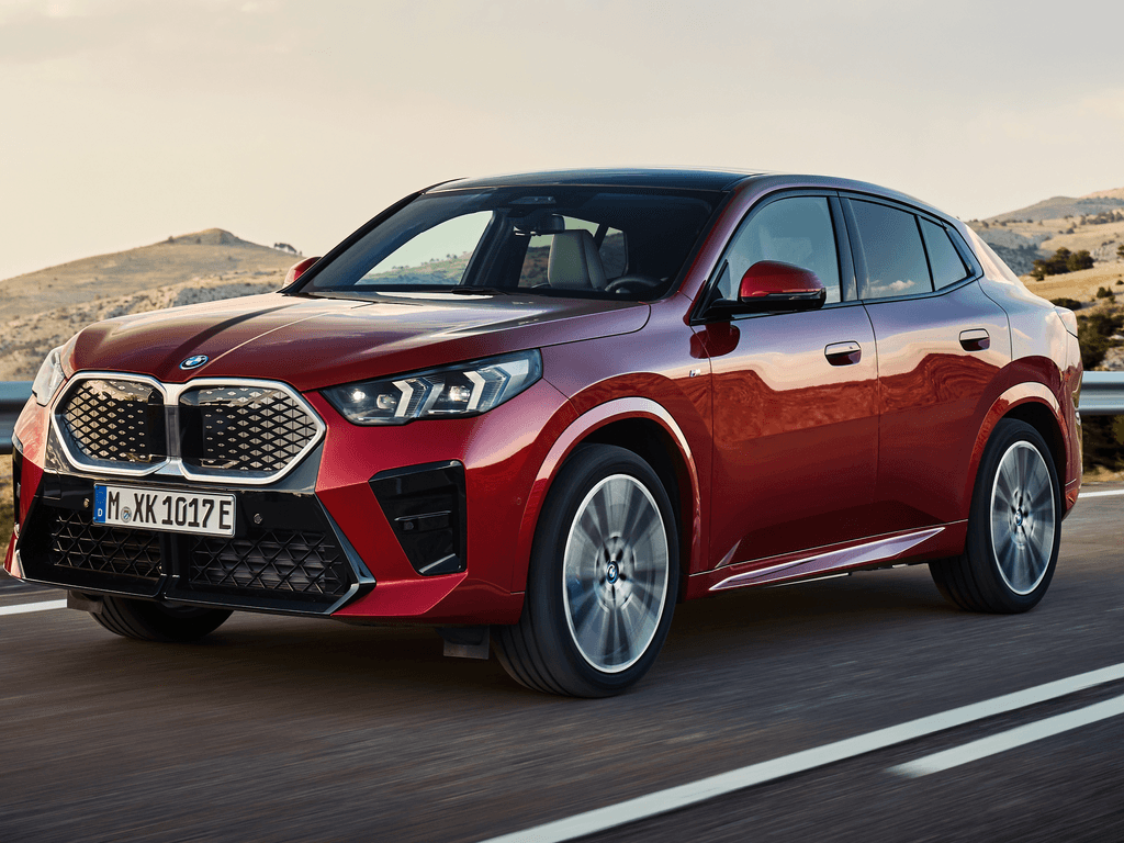 Tavaratilan matot BMW iX2 U10 2024 - 2026-autoihin