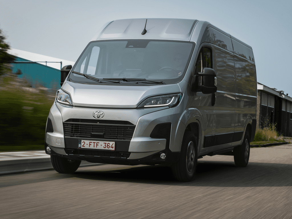 Automatot Toyota Proace Max 2024 - 2026-autoihin