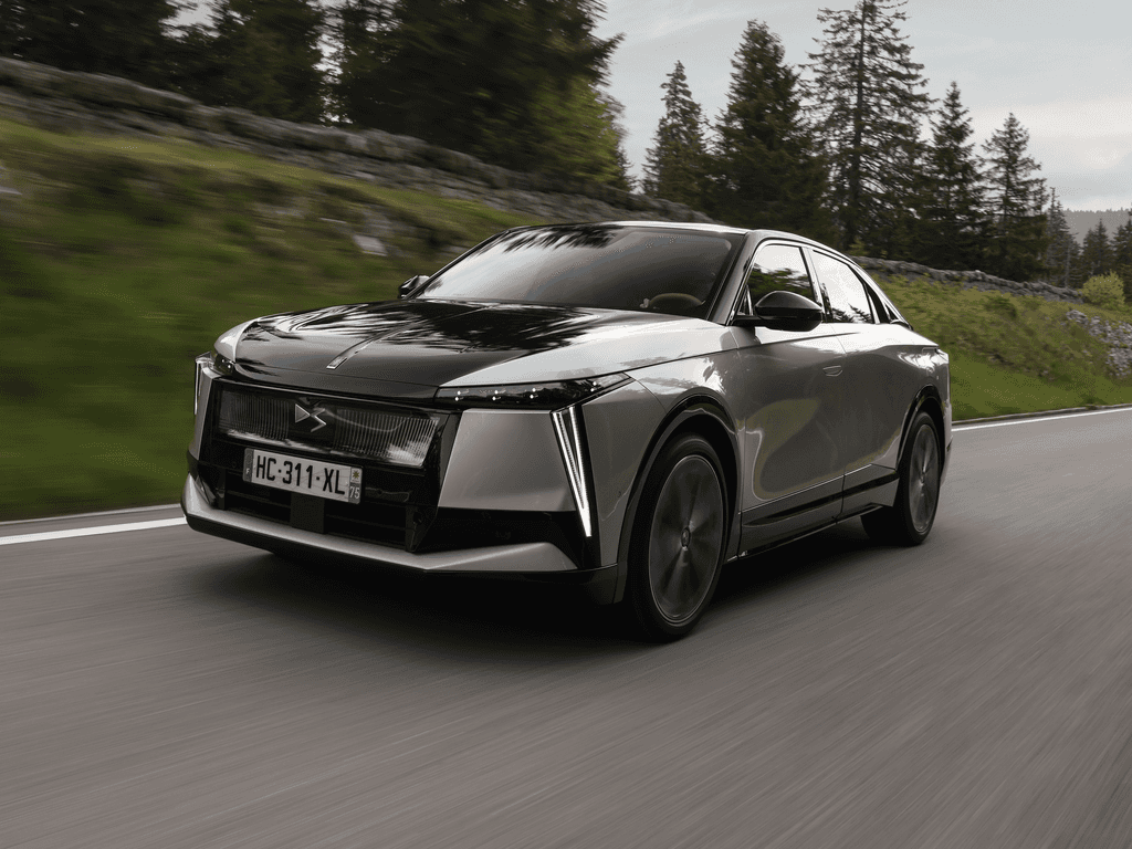 Tavaratilan matot DS N8 D85 2025 - 2026-autoihin