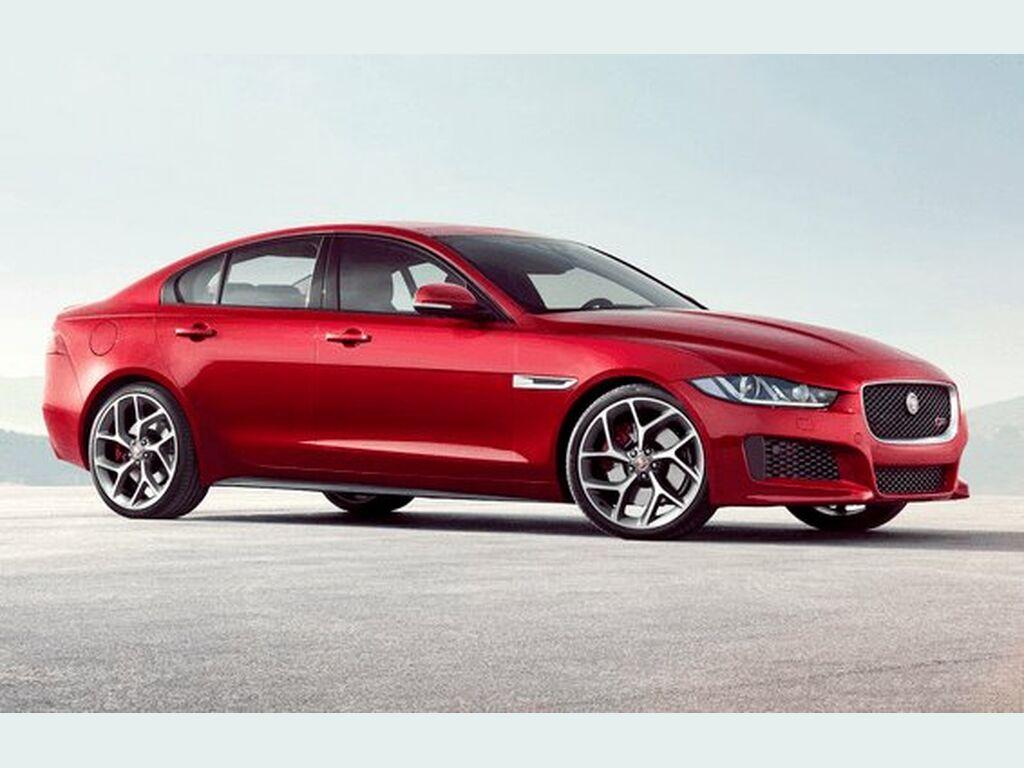 Tavaratilan matot Jaguar XE-malleihin 2015 - 2024