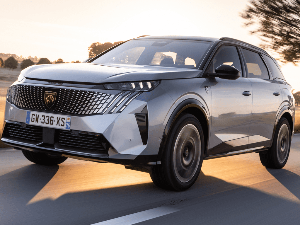 Automatot Peugeot 5008 2024 - 2025-autoihin