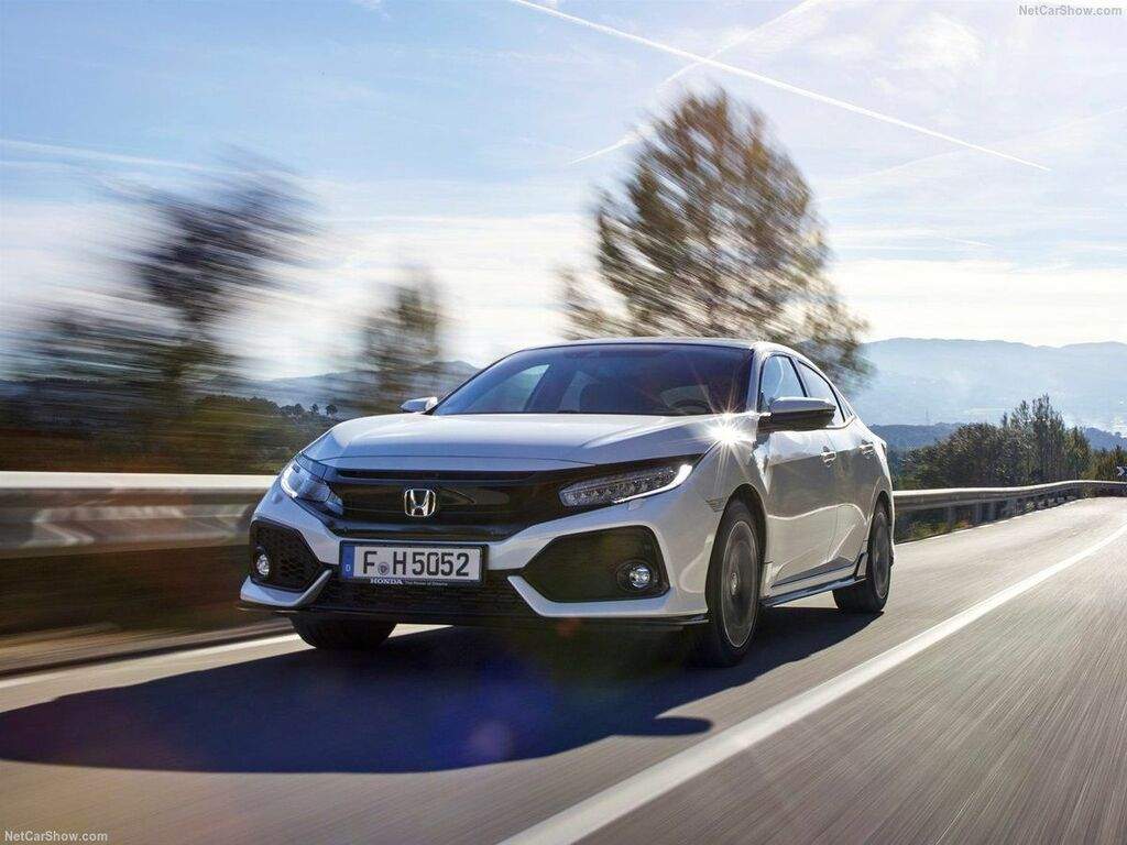 Tavaratilan matot Honda Civic 2017 - 2022-autoihin