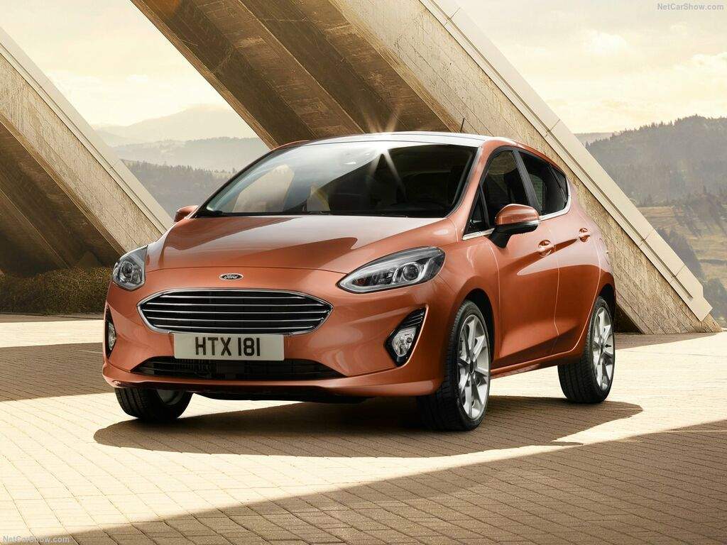 Tavaratilan matot Ford Fiesta 2017 - 2023-autoihin