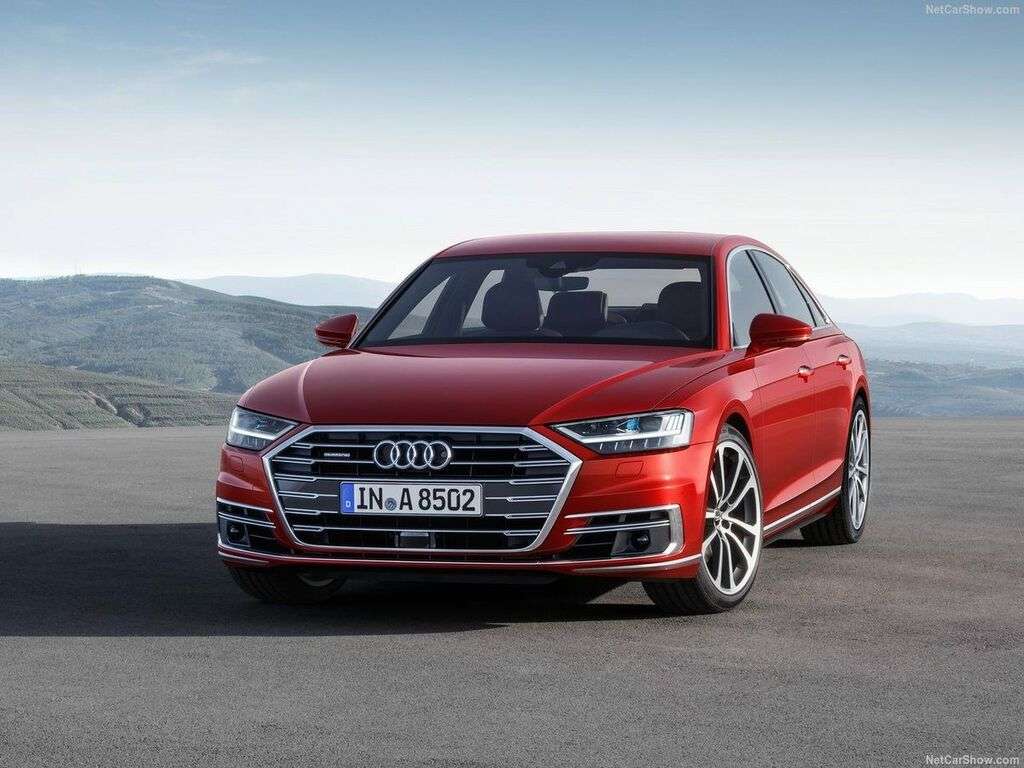 Tavaratilan matot Audi A8 D5 2017 - 2025-autoihin