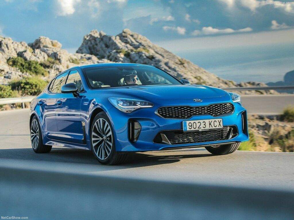 Tavaratilan matot Kia Stinger 2017 - 2023-autoihin