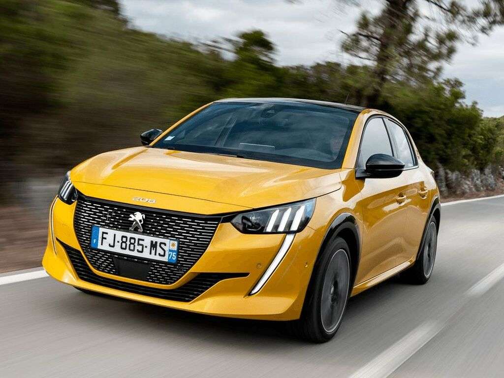 Tavaratilan matot Peugeot 208 2019 - 2025-autoihin