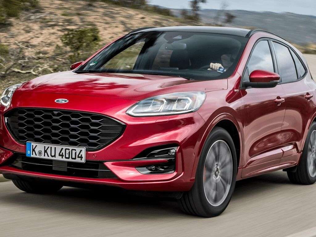 Tavaratilan matot Ford Kuga 2020 - 2025-autoihin
