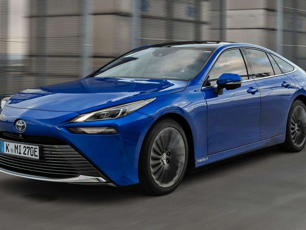 Tavaratilan matot Toyota Mirai 2021 - 2025-autoihin