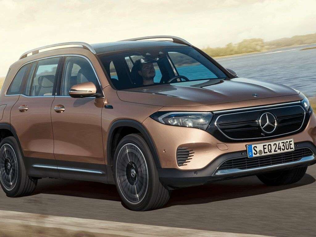 Tavaratilan matot Mercedes EQB X243 2022 - 2025-autoihin