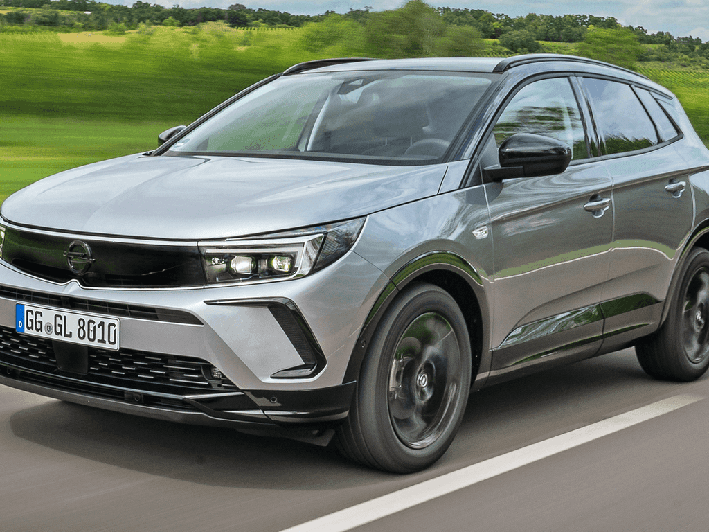 Tavaratilan matot Opel Grandland 2017 - 2024-autoihin