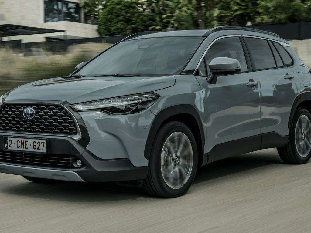 Tavaratilan matot Toyota Corolla Cross 2022 - 2025-autoihin