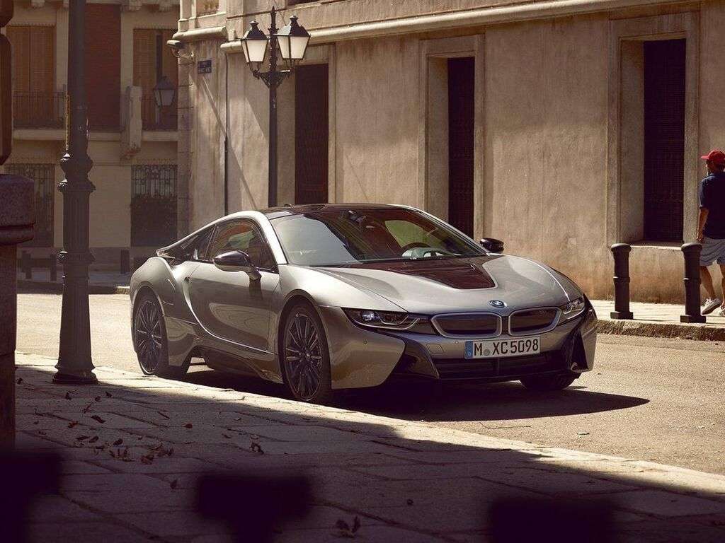 Automatot BMW i8 L12/L15 2014 - 2020-autoihin