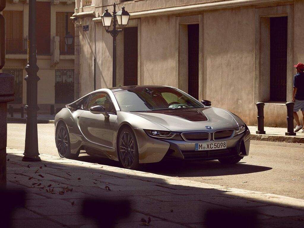 Automatot BMW i8 L12/L15 2014 - 2020-autoihin