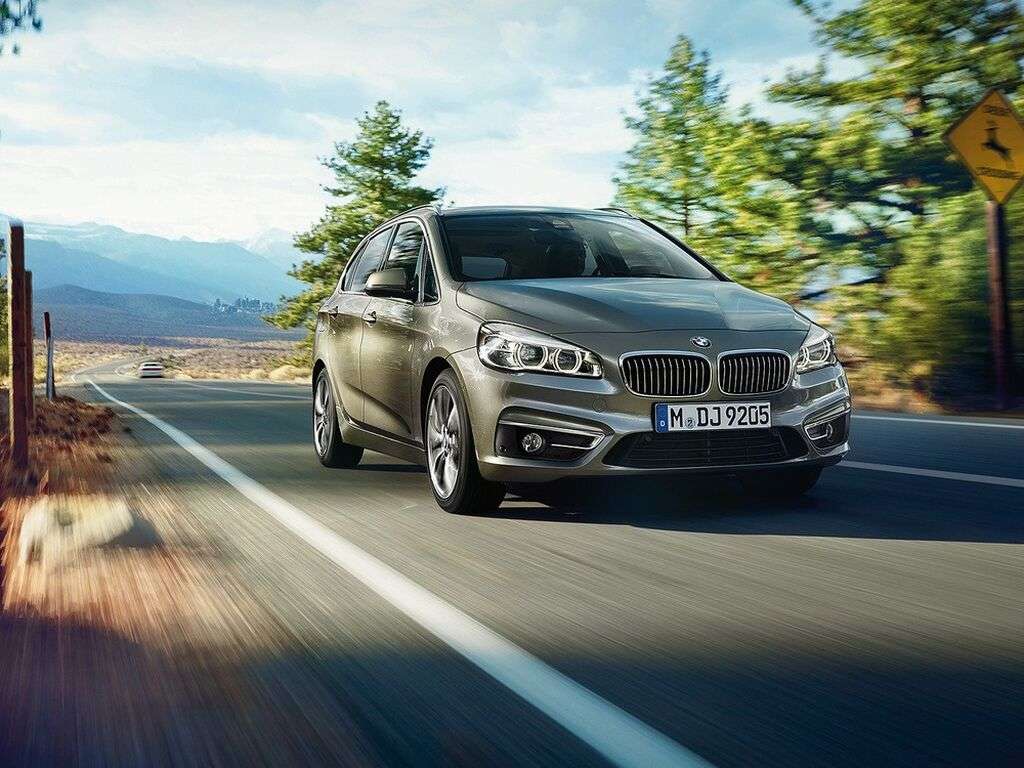 Tavaratilan matot BMW 2-sarjan F45 2014 - 2022-autoihin
