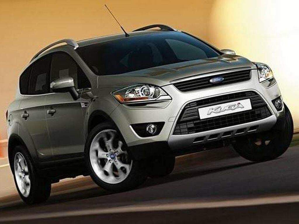 Tavaratilan matot Ford Kuga 2011 - 2013-autoihin