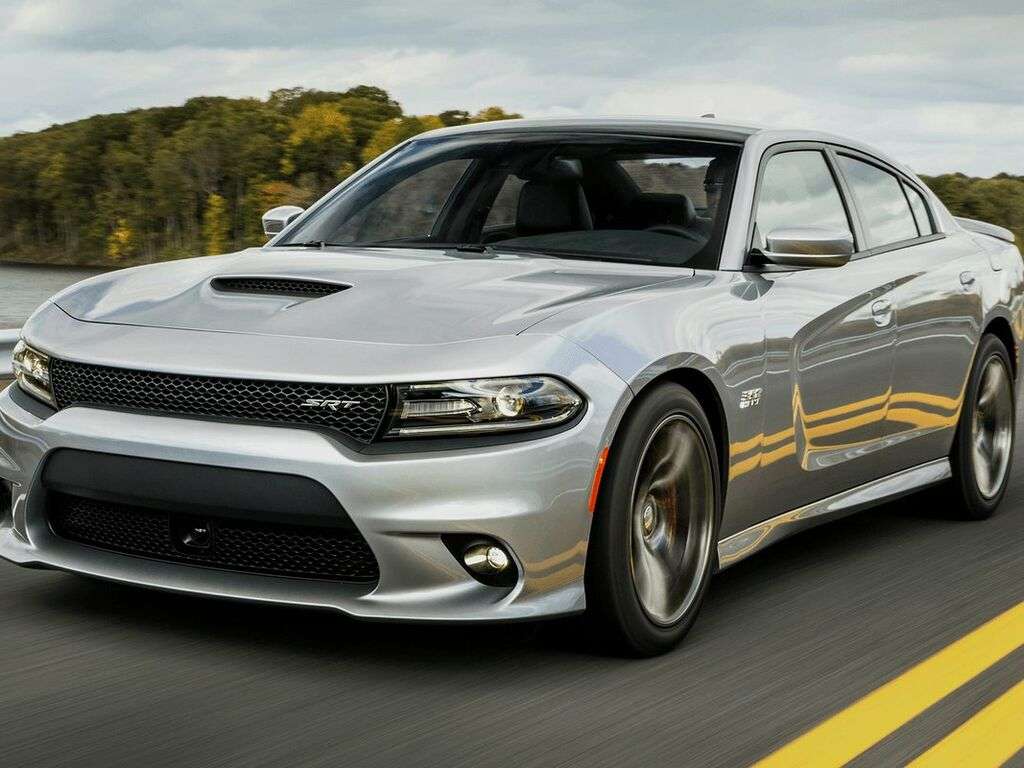 Tavaratilan matot Dodge Charger 2015 - 2025-autoihin