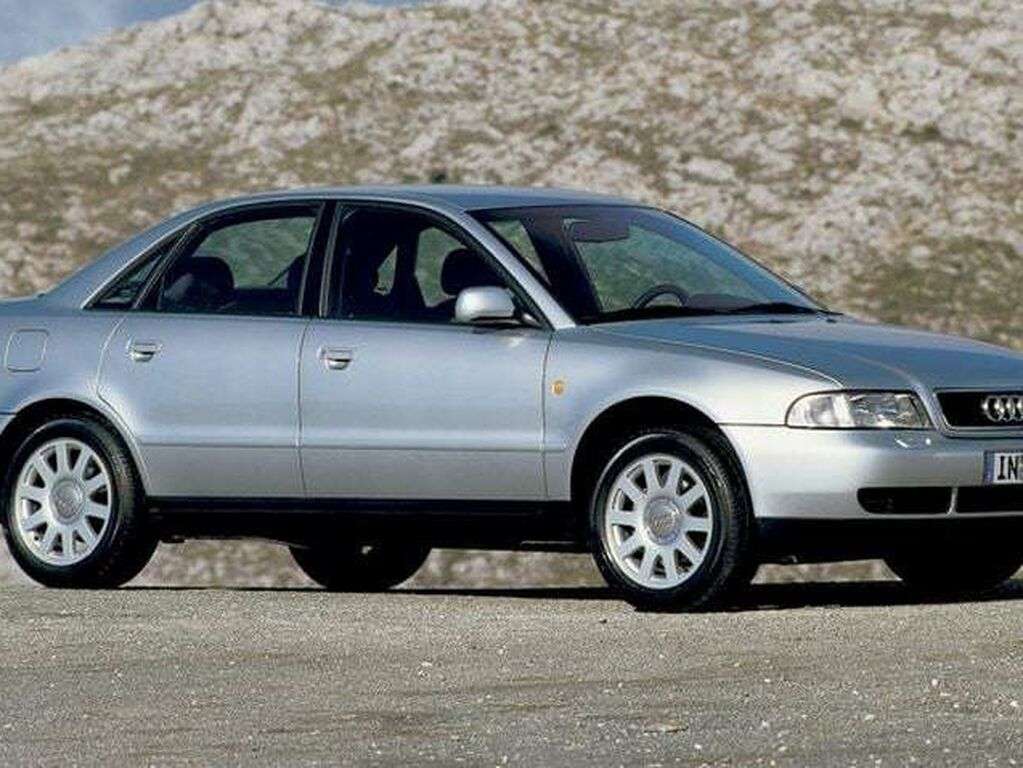 Automatot Audi A4 B5 1995 - 2001-autoihin
