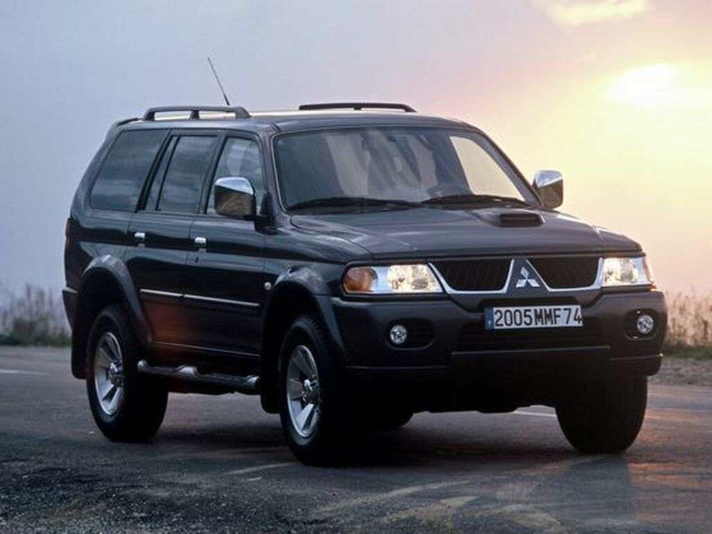 Automatot Mitsubishi Pajero Sport 2002 - 2008-autoihin