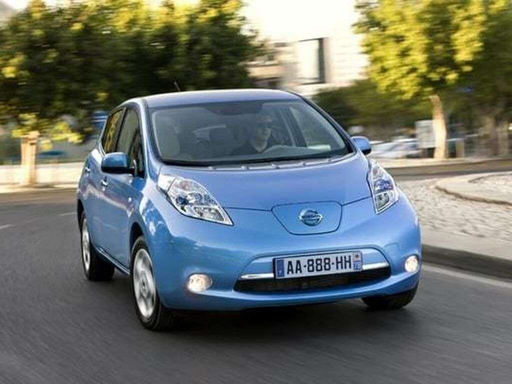 Automatot Nissan Leaf 2011 - 2018-autoihin
