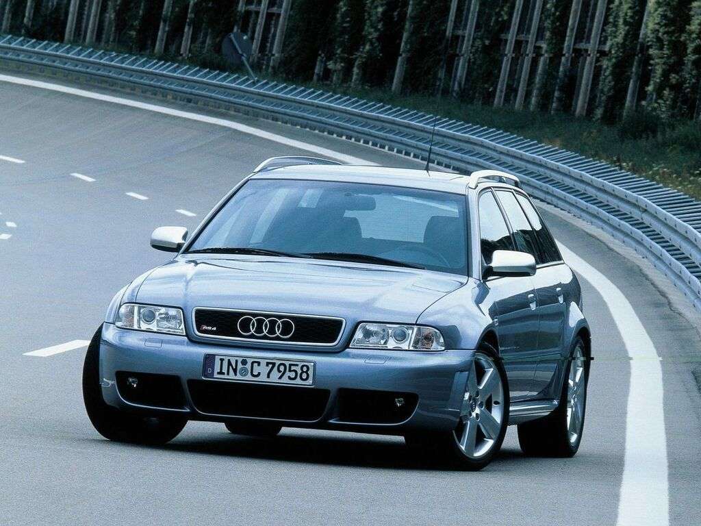 Automatot Audi RS4/S4 B5 1997 - 2001-autoihin