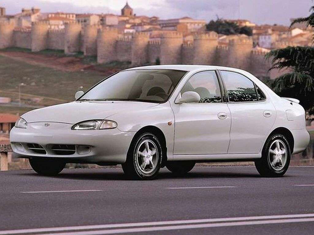 Automatot Hyundai Lantra 1996 - 1998-autoihin
