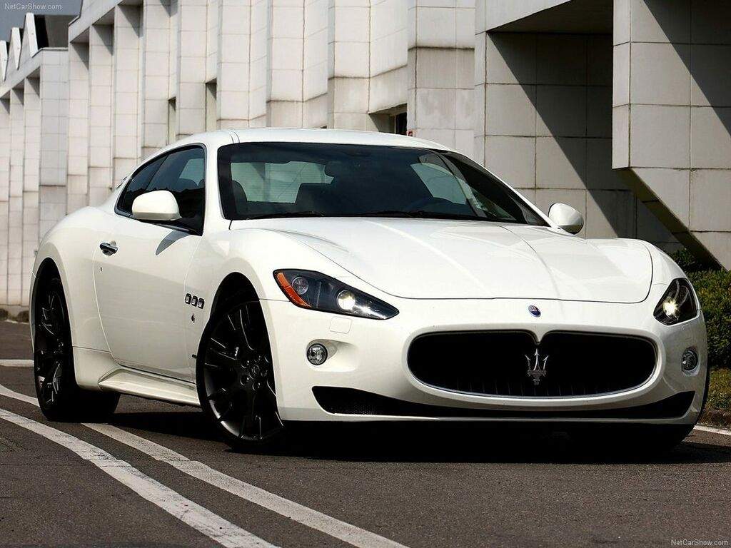 Automatot Maserati GranTurismo S 2008 - 2012-autoihin