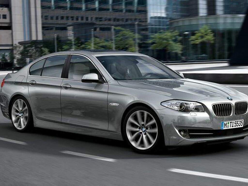 Tavaratilan matot BMW 5-sarjan F10/F11 2010 - 2017-autoihin