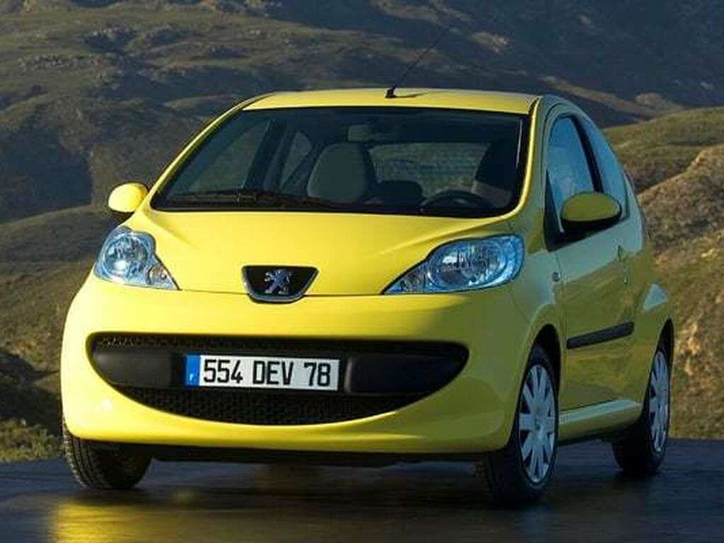 Tavaratilan matot Peugeot 107 2005 - 2009-autoihin