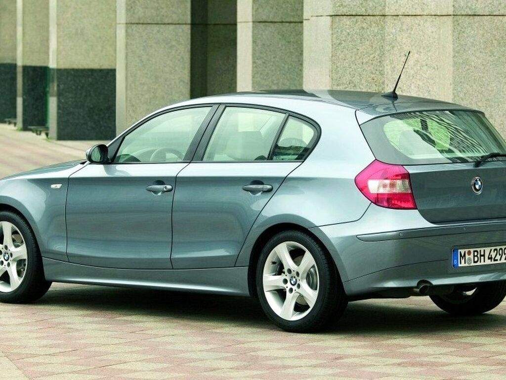 Tavaratilan matot BMW 1-sarjan E87 2004 - 2011-autoihin
