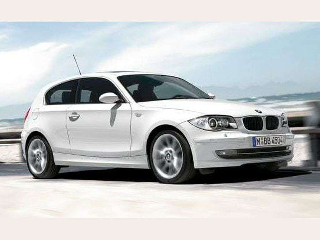 Tavaratilan matot BMW 1-sarjan E81 2007 - 2012-autoihin