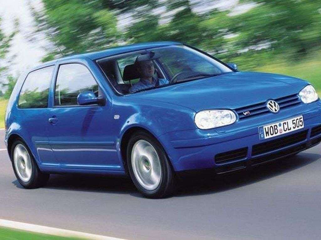 Tavaratilan matot Volkswagen Golf 4 1997 - 2003-autoihin