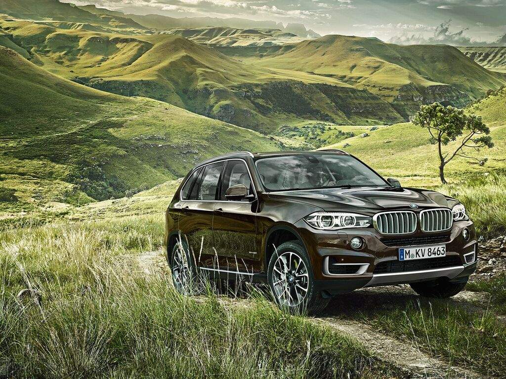 Tavaratilan matot BMW X5 F15 2013 - 2018-autoihin
