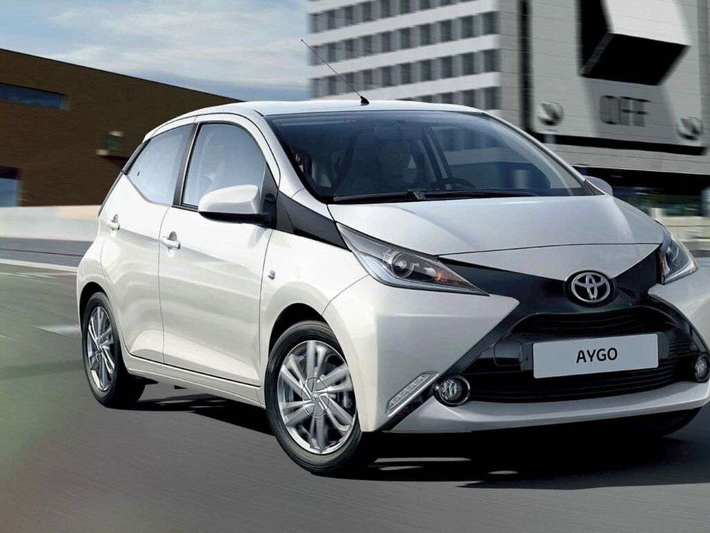 Tavaratilan matot Toyota Aygo 2014 - 2018-autoihin