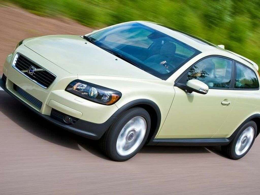Tavaratilan matot Volvo C30 2006 - 2012-autoihin