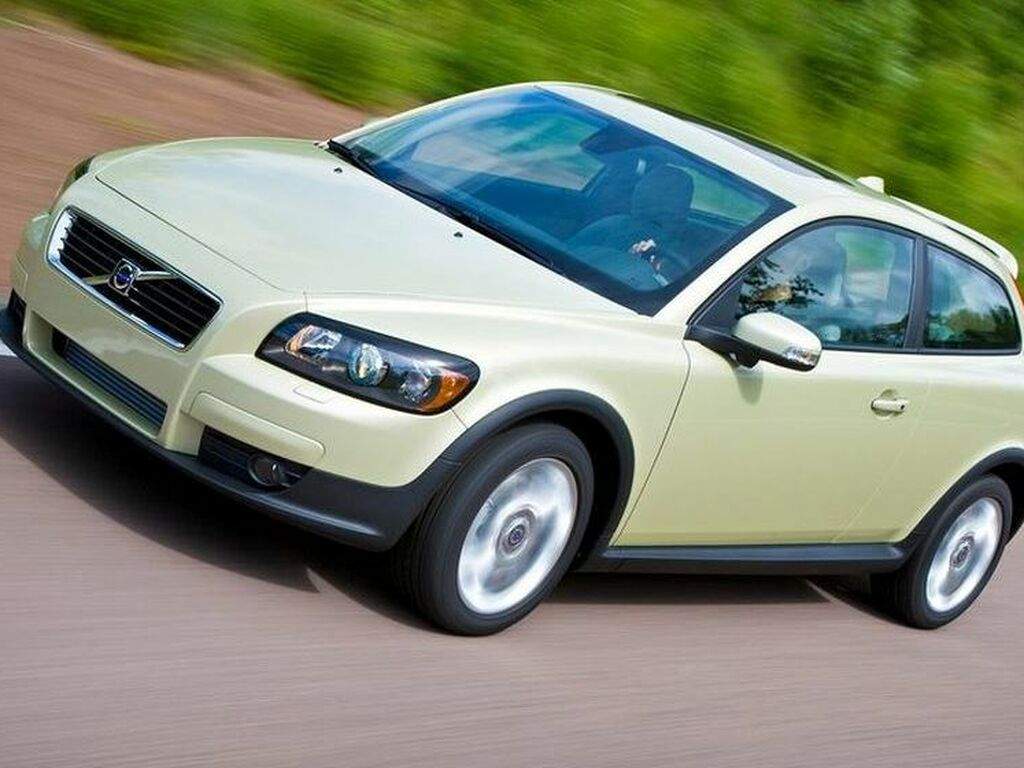 Tavaratilan matot Volvo C30 2006 - 2012-autoihin