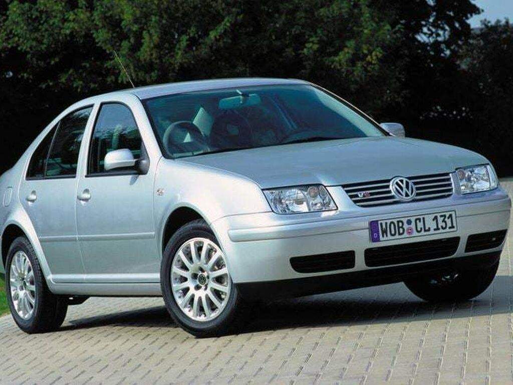 Tavaratilan matot Volkswagen Bora 1998 - 2005-autoihin