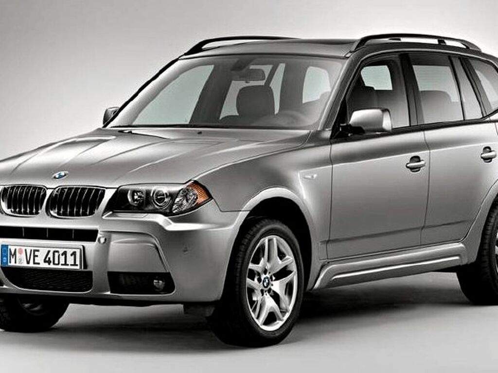 Tavaratilan matot BMW X3 E83 2004 - 2010-autoihin