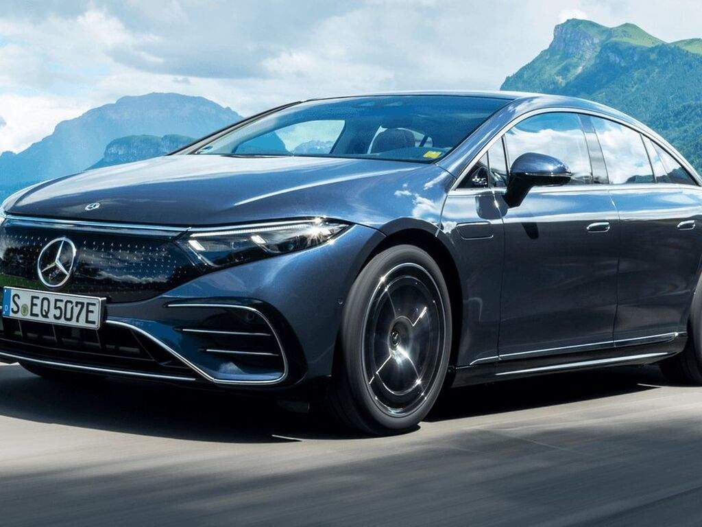 Tavaratilan matot Mercedes EQS V297 2021 - 2026-autoihin