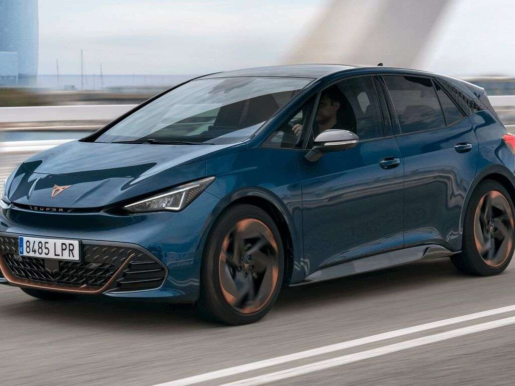 Tavaratilan matot Cupra Born 2021 - 2025-autoihin