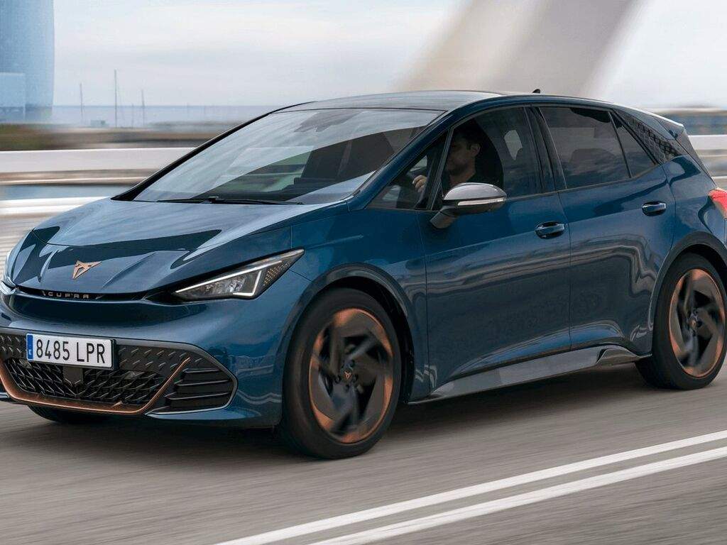 Tavaratilan matot Cupra Born 2021 - 2026-autoihin