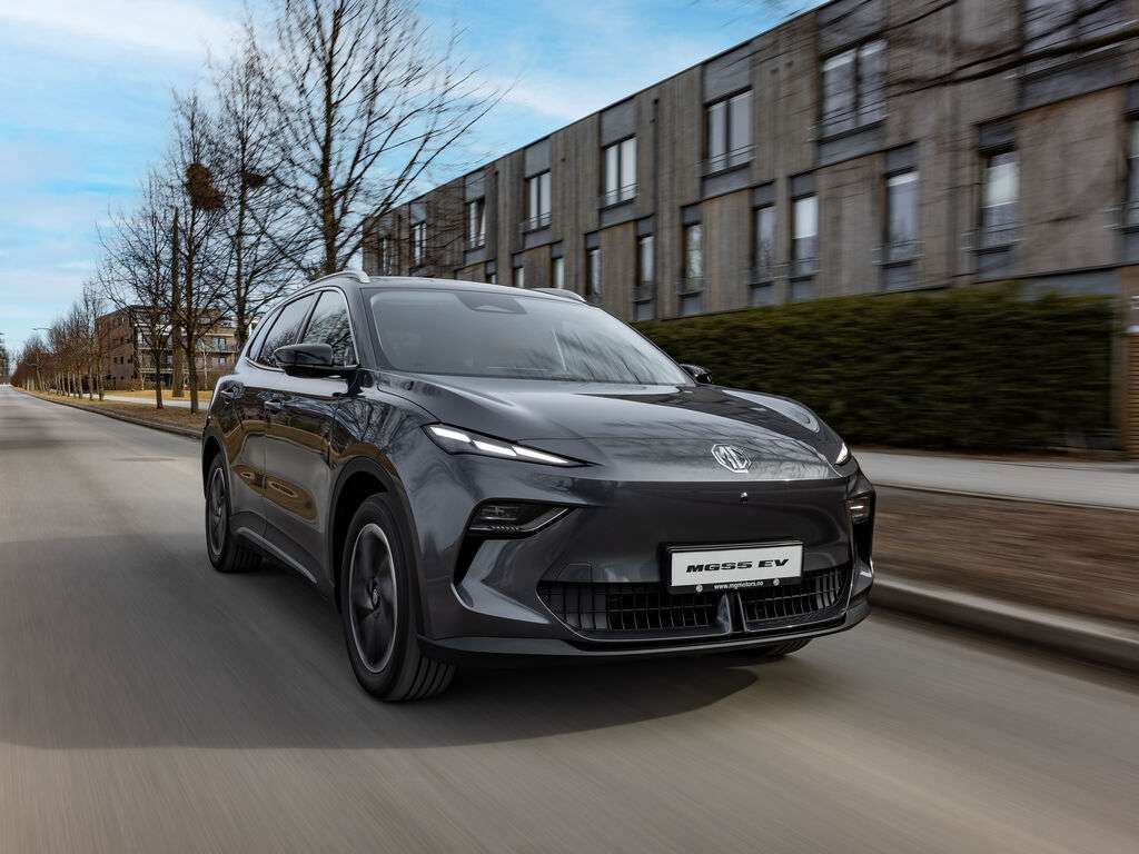 Tavaratilan matot MG S5 2025-autoihin