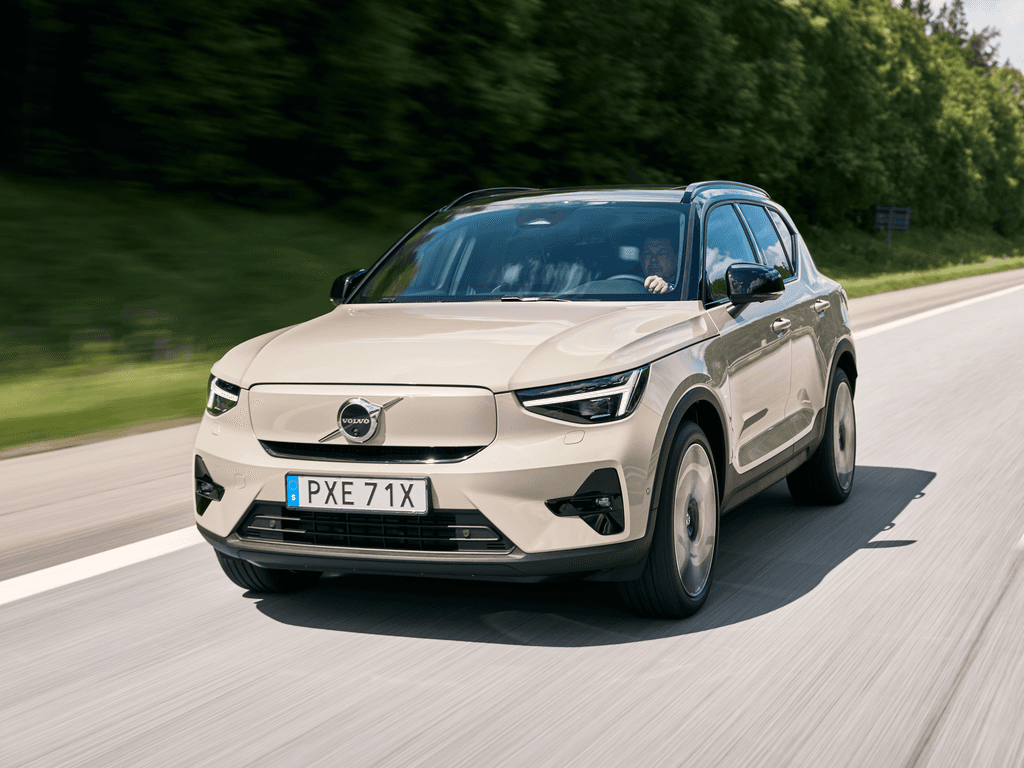 Automatot Volvo EX40 2024 - 2025-autoihin