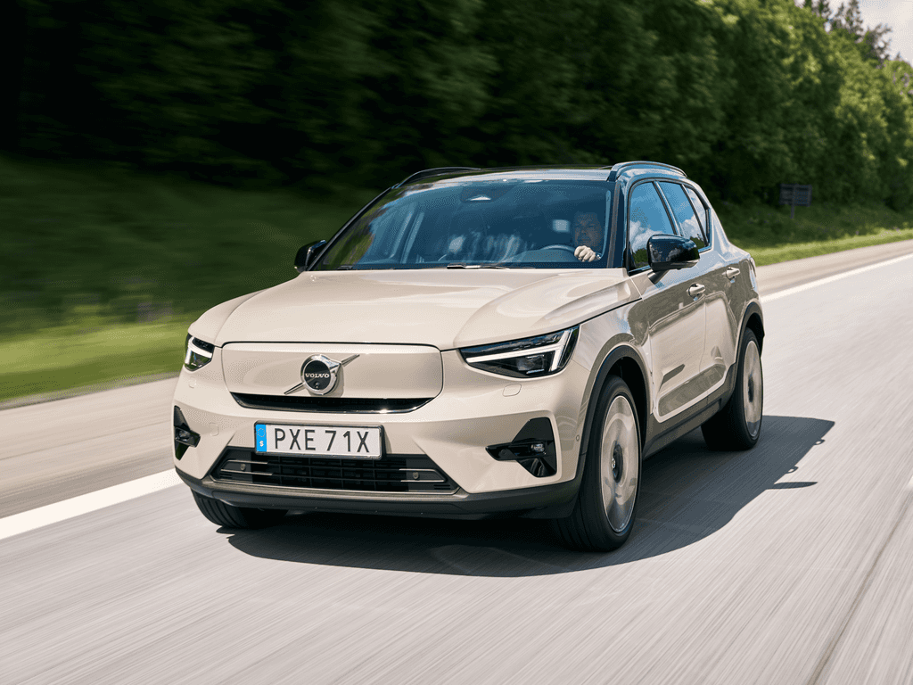 Automatot Volvo EX40 2024 - 2025-autoihin