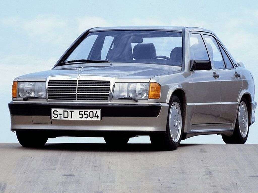 Tavaratilan matot Mercedes W201/190 1982 - 1993-autoihin